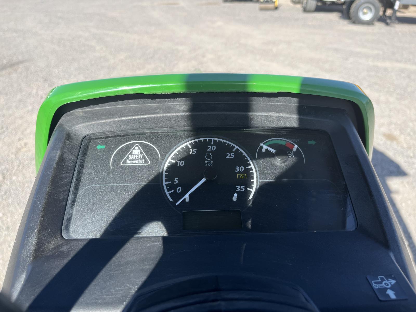 ./imagenes/INVOICE/2019/17516/TRACTOR JOHN DEERE 1025R (14).JPG